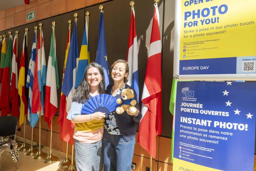 Снимки за спомен по време на Дните на отворените врати в ЕИСК