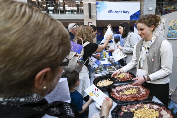 Food tasting at the European Council